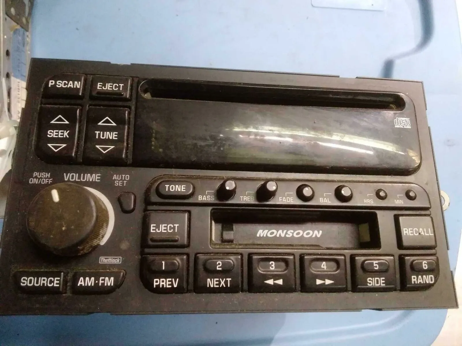 Audio & Visual Equip.(radio) BUICK CENTURY 96 97 98 99 00 01 02 03 04 05