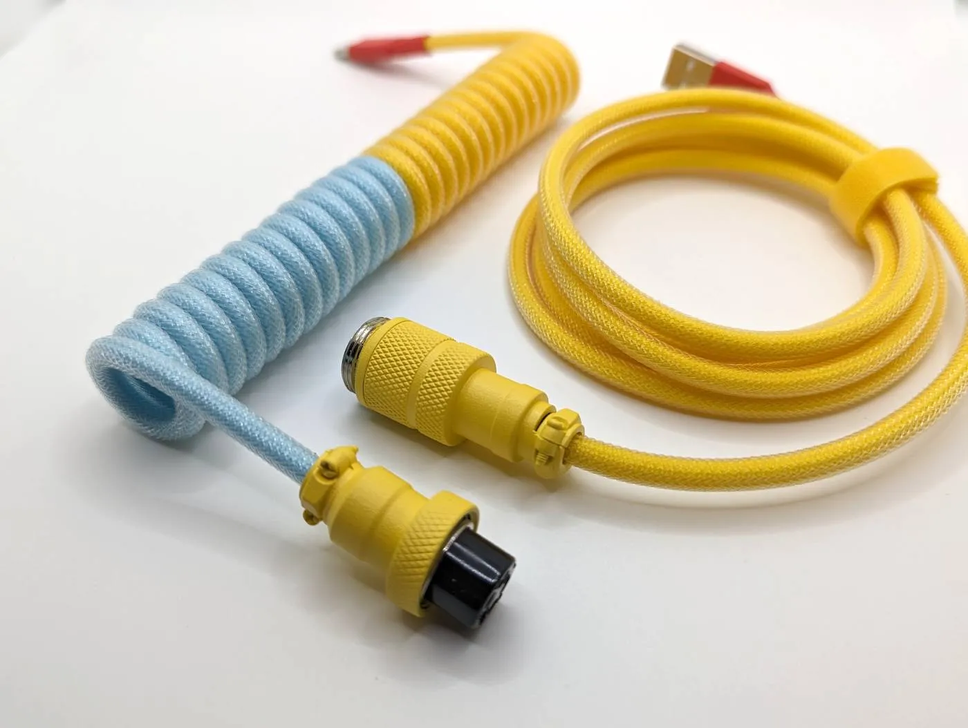 Ausmodshop Coiled Keyboard Cable - Misty