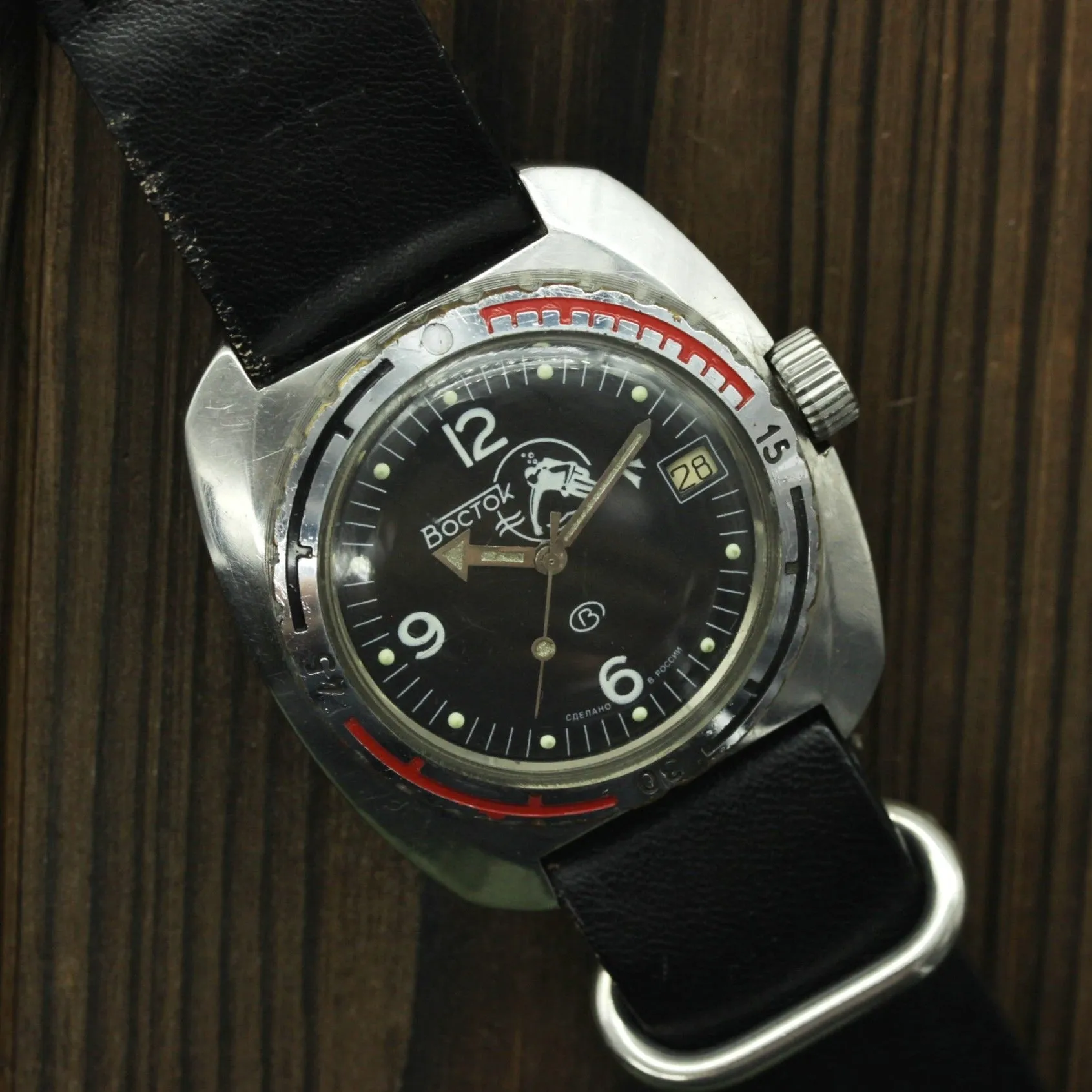 Vintage big Soviet wristwatch Vostok Amphibian 'ministers' anti-magnetic automatic watch 2416